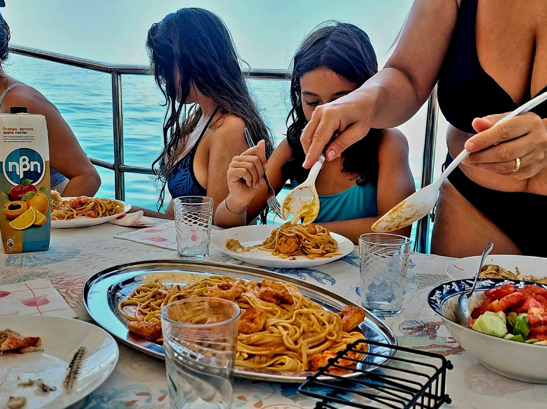 Kefalonia Fishing Trip GRECOS-Pesada必去景点