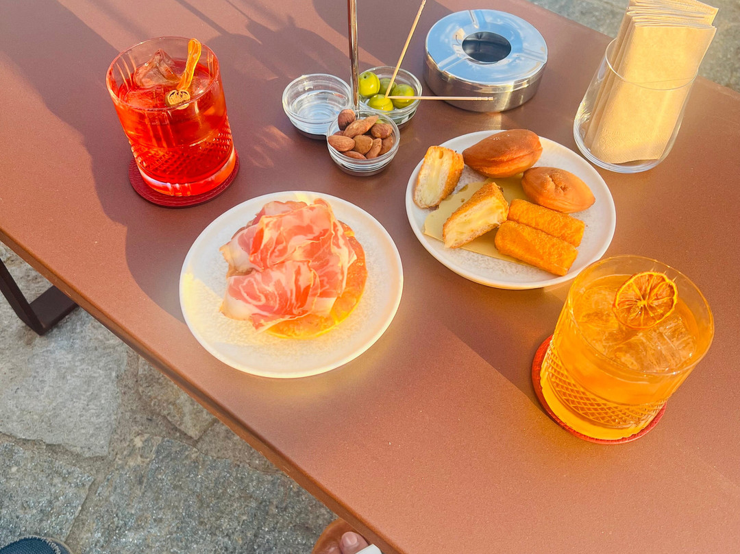 特努塔阿努恩泽雅塔酒店 - 自然之家主图