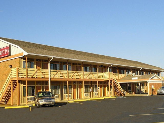 帕克斯堡红地毯旅店