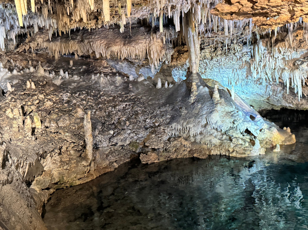 Crystal & Fantasy Caves-Hamilton Parish必去景点