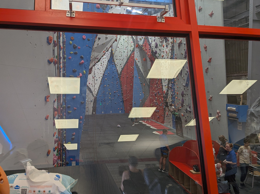 The Pinnacle Climbing Centre-北安普敦必去景点