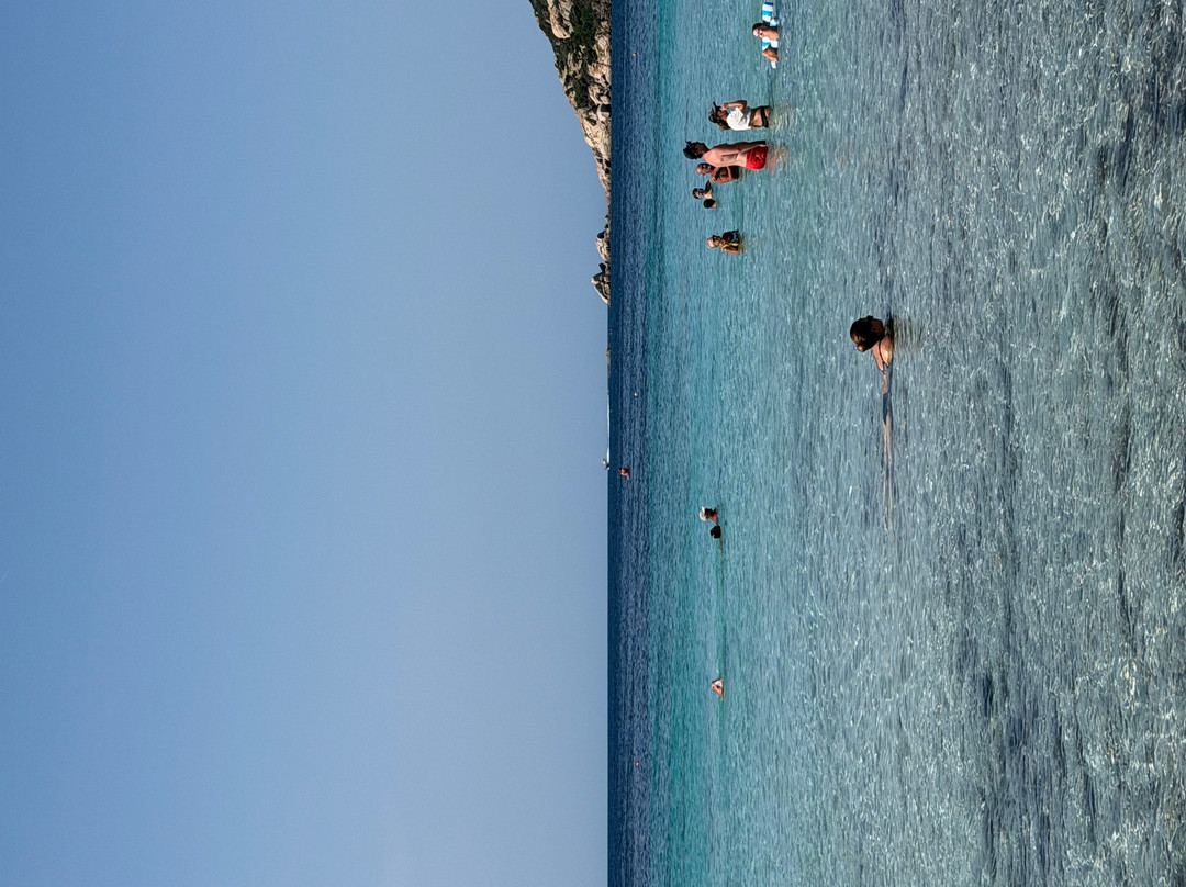 Spiaggia Rena di Ponente-圣特雷莎加卢拉必去景点