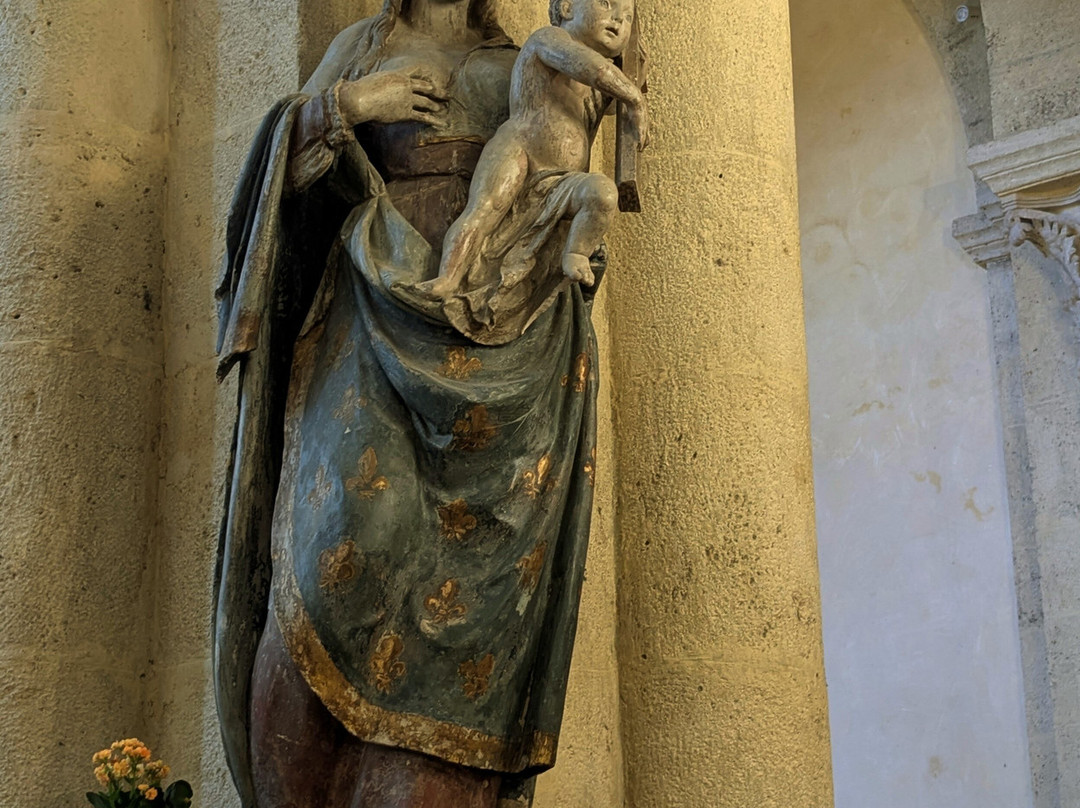 Basilique Saint Andoche de Saulieu-索留必去景点