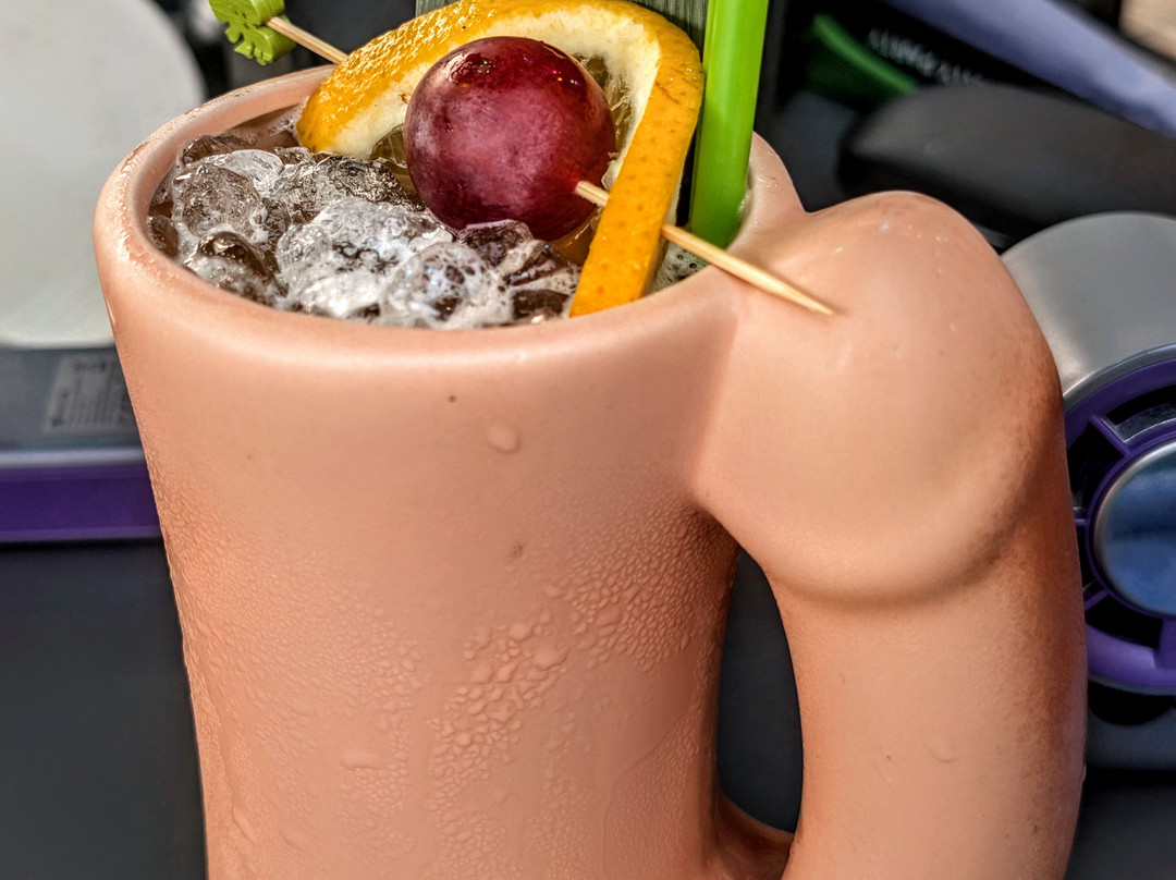 Rainbow Room - Cocktail & Kitchen
