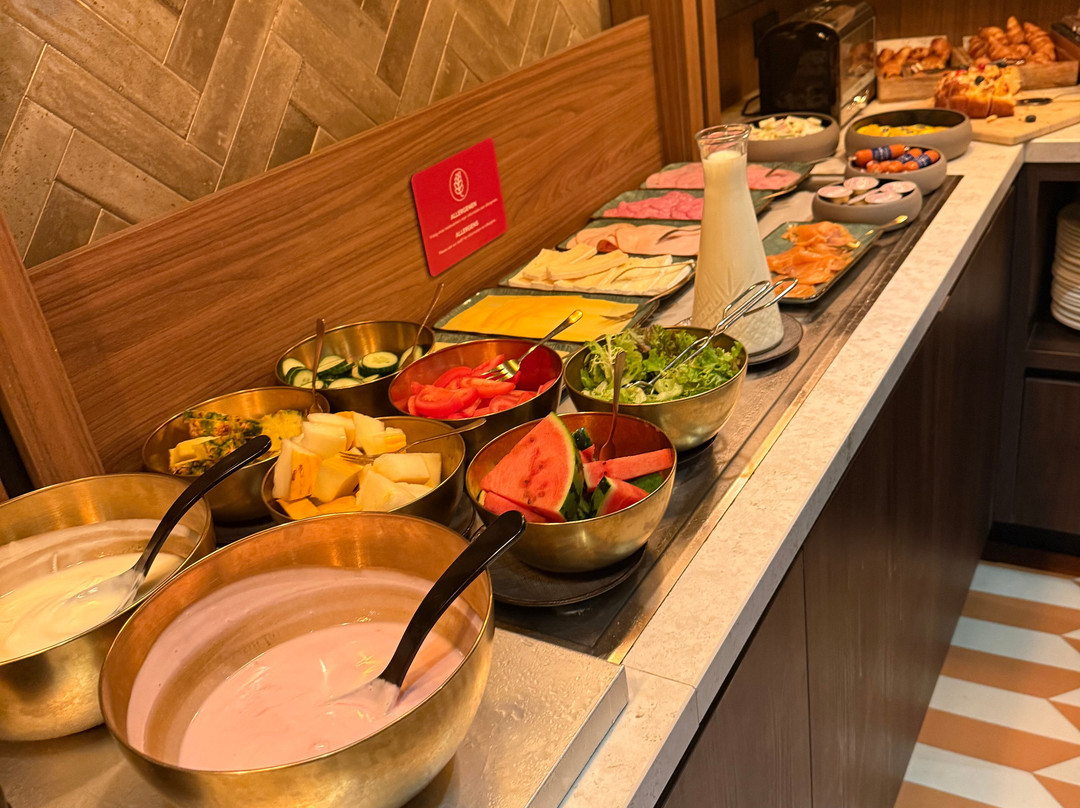 布雷达市中心莱昂纳多酒店主图
