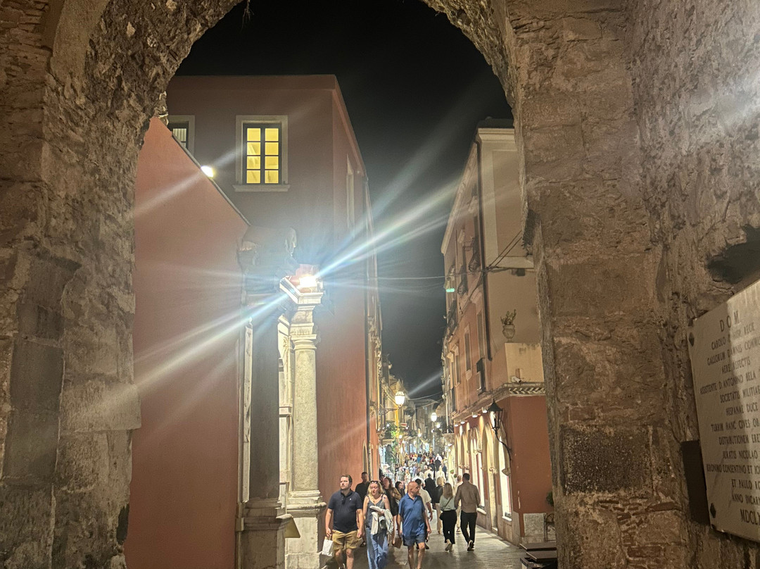 Corso Umberto-陶尔米纳必去景点