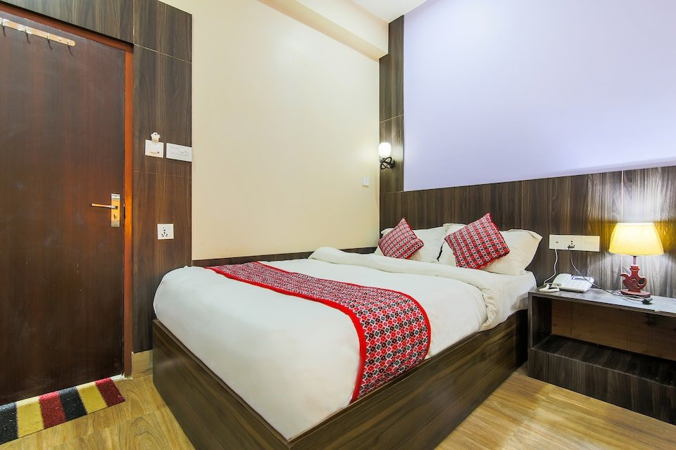 Oyo 415 Hotel Aarohi
