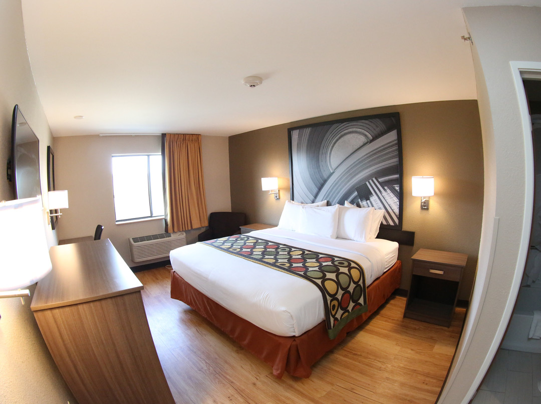 Super 8 By Wyndham Portsmouth主图