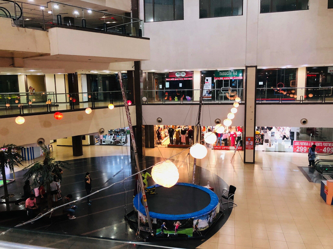 Paras Downtown Square