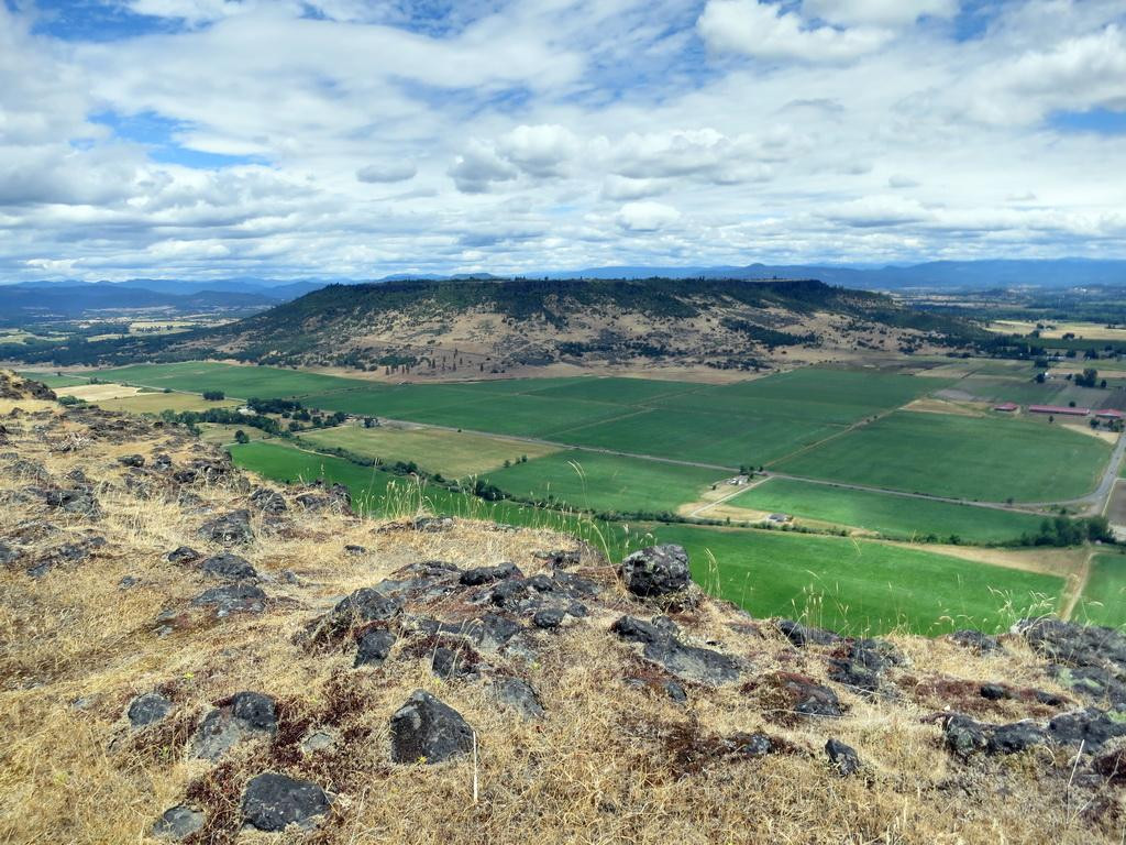 Upper and Lower Table Rock