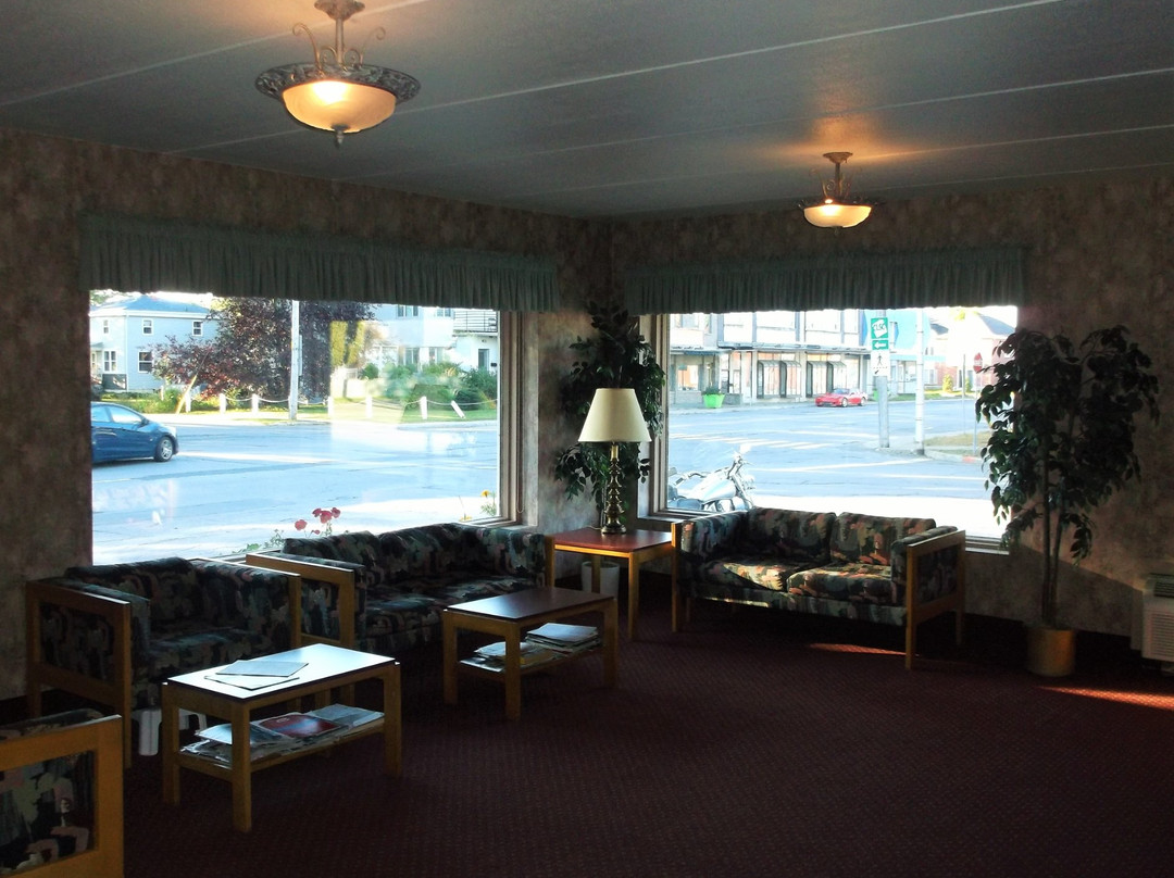 Hoel Motel Penn Mass