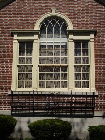 Louis B. Goodall Memorial Library景点图片