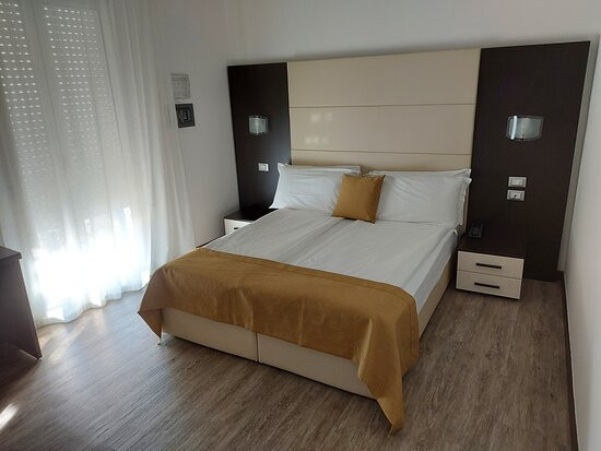 Hotel Bristol主图