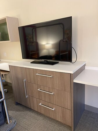 哈维希尔顿惠庭套房酒店主图