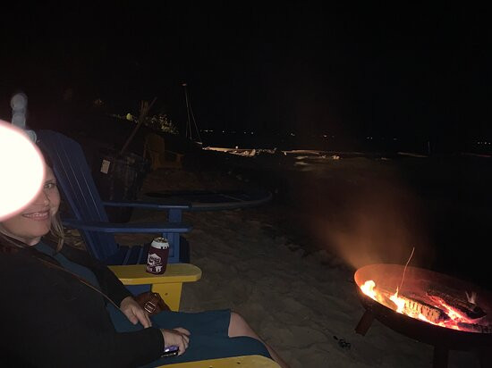 Beachfront Inn主图