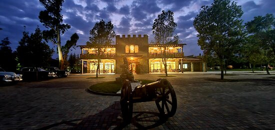Hotel Chateau Kvirike主图