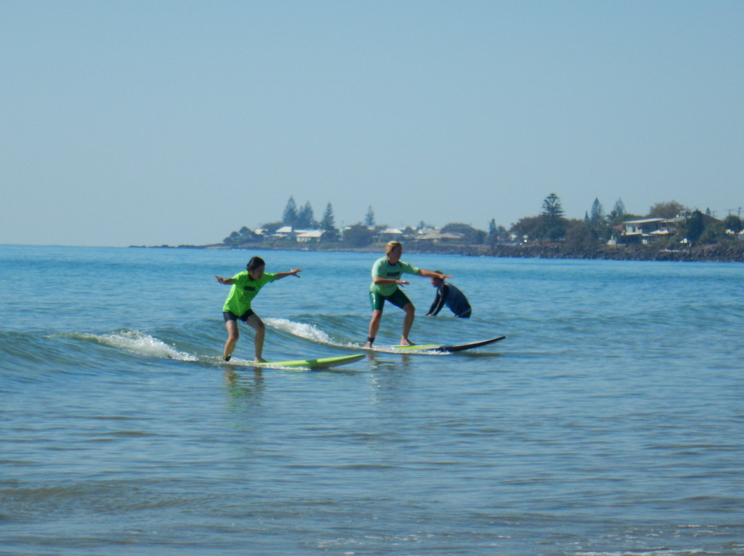 Enviro-Reefs Paddle and Surf School景点图片