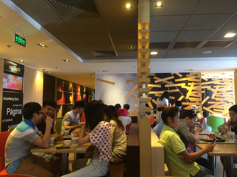 麦当劳(积水潭店)主图