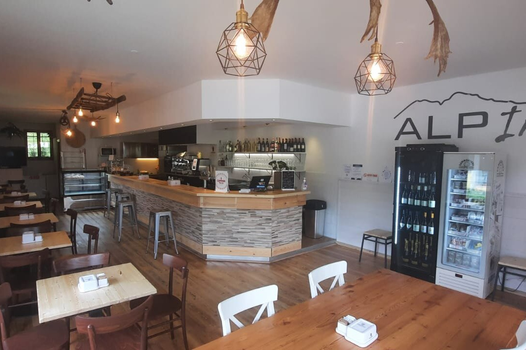 Alpinn Bar Vineria景点图片