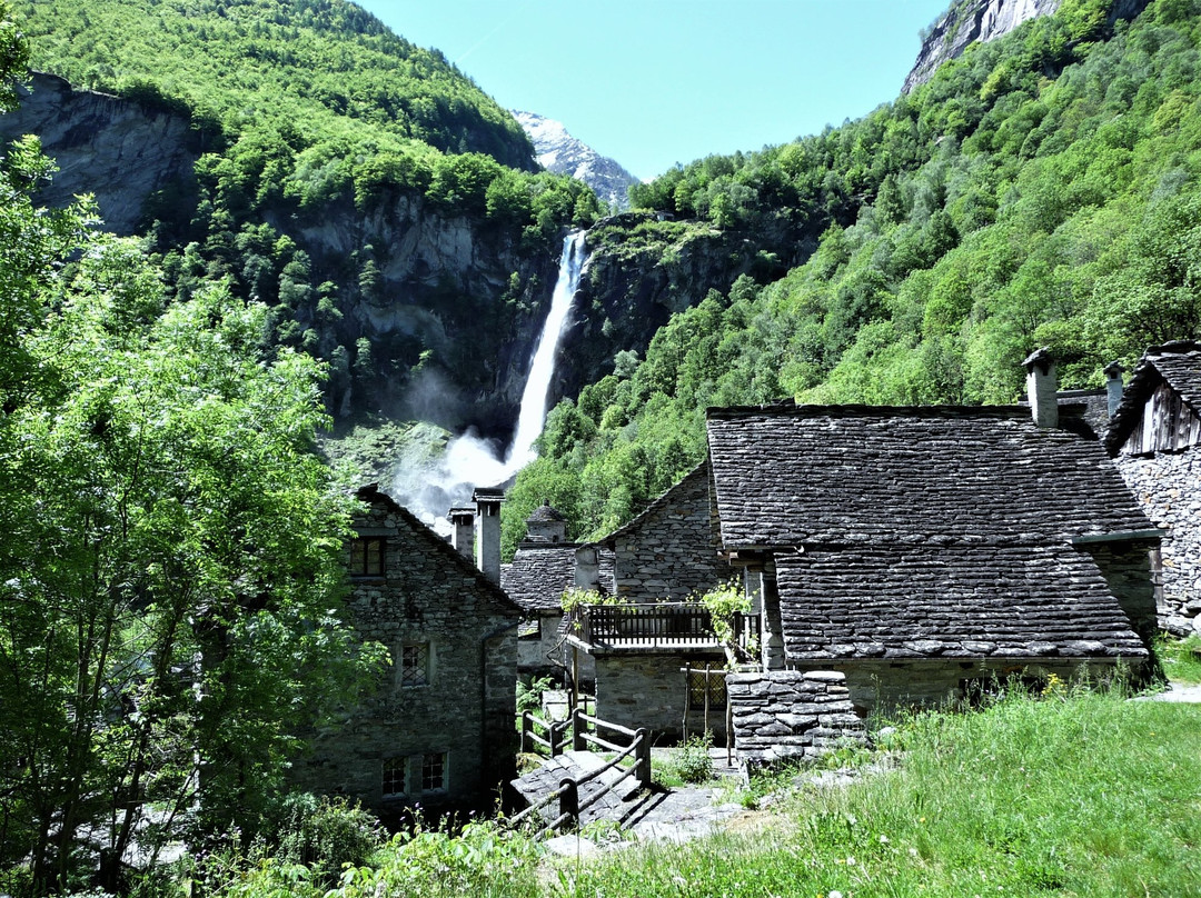 Waterfall of Foroglio景点图片
