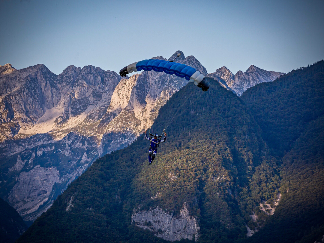 Parabellum Skydiving景点图片