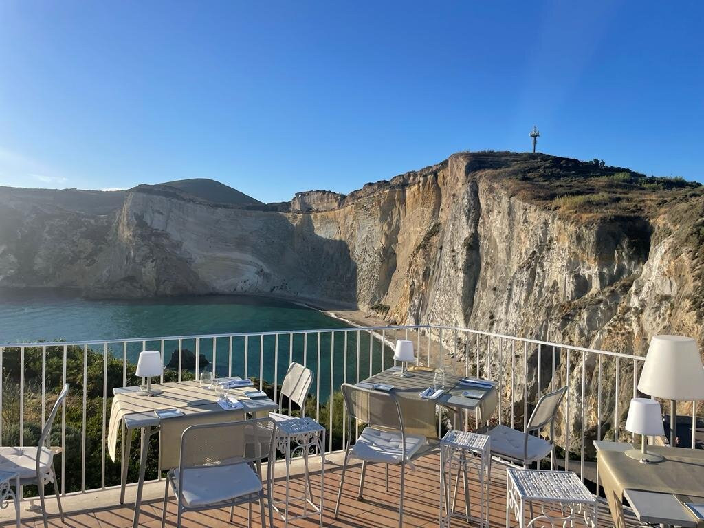 Ponza Island餐馆和美食-Ristorante Chiaia di Luna