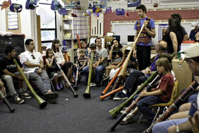 Folk Music Center景点图片