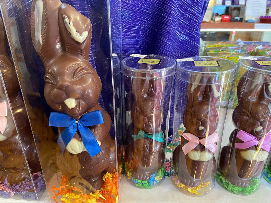 Neuchatel Swiss Chocolates景点图片