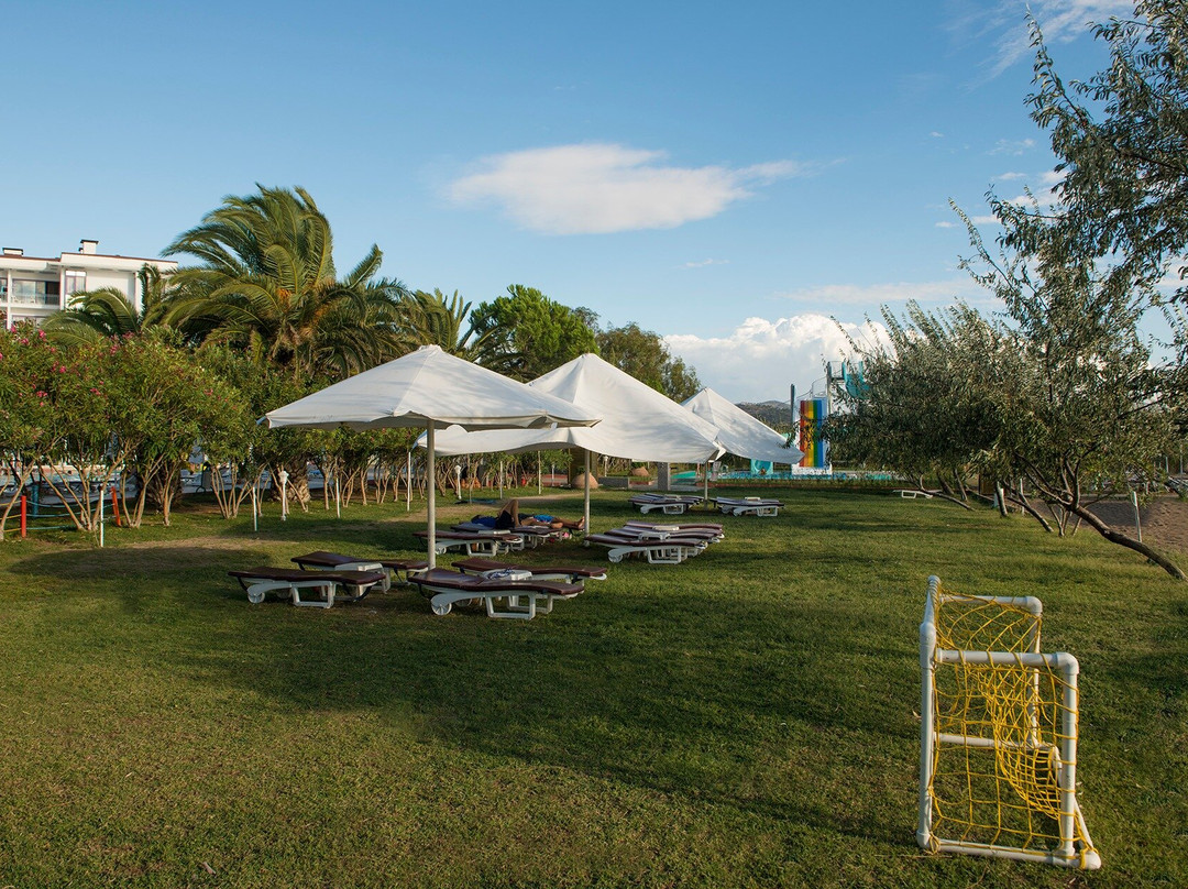 Le Monde Beach Resort & Spa