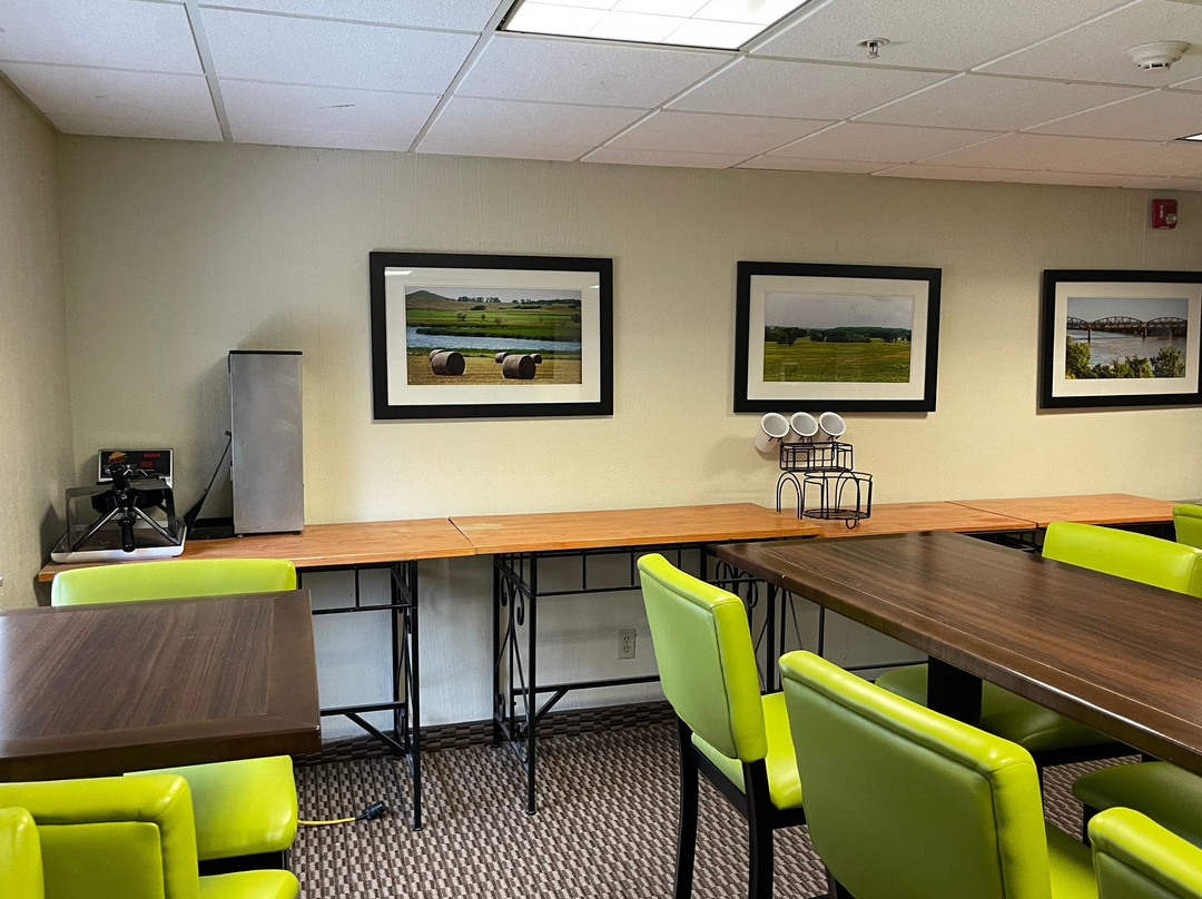 Comfort Inn University主图