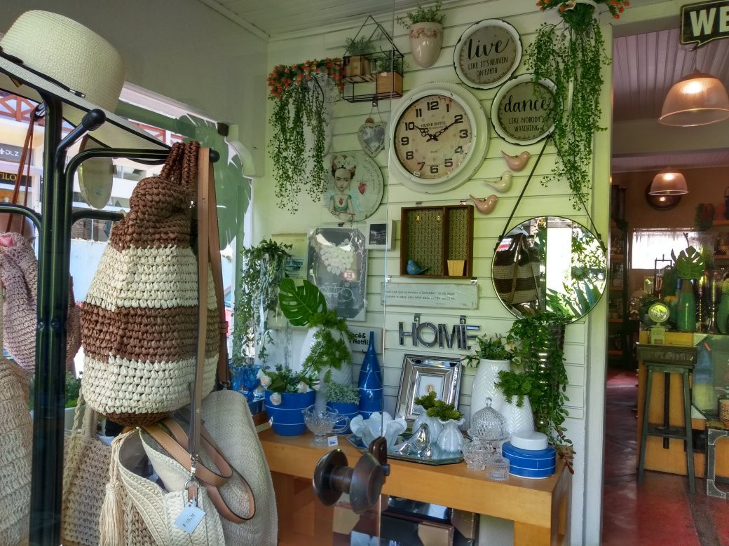 Emporio da Serra-圣安东尼奥杜皮尼亚尔必去景点