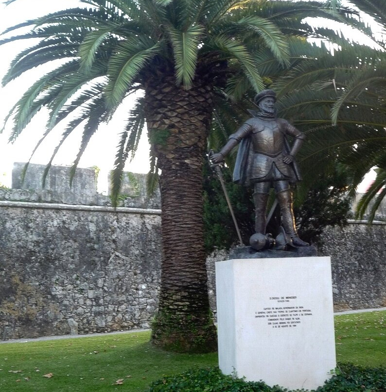 Estatua de D.Diogo de Menezes-卡斯凯什必去景点