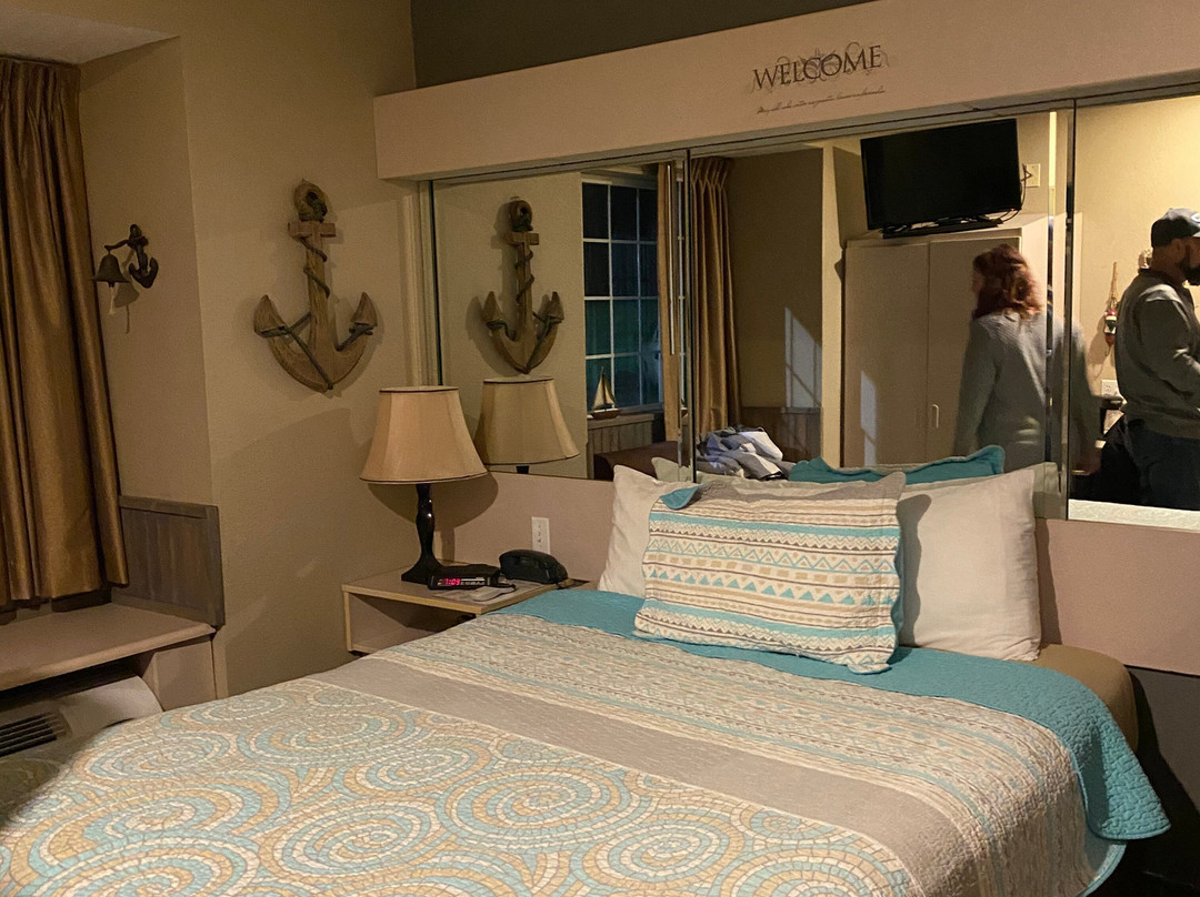 Patti's Inn & Suites主图