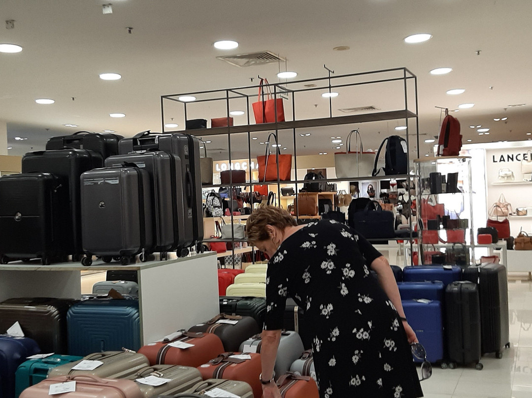 Galleria Commercial Center-Le Lamentin必去景点