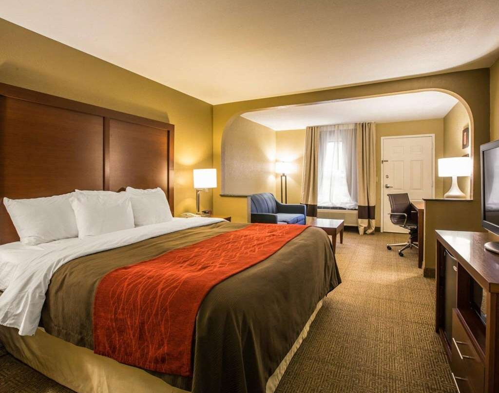 Comfort Inn Biltmore West主图