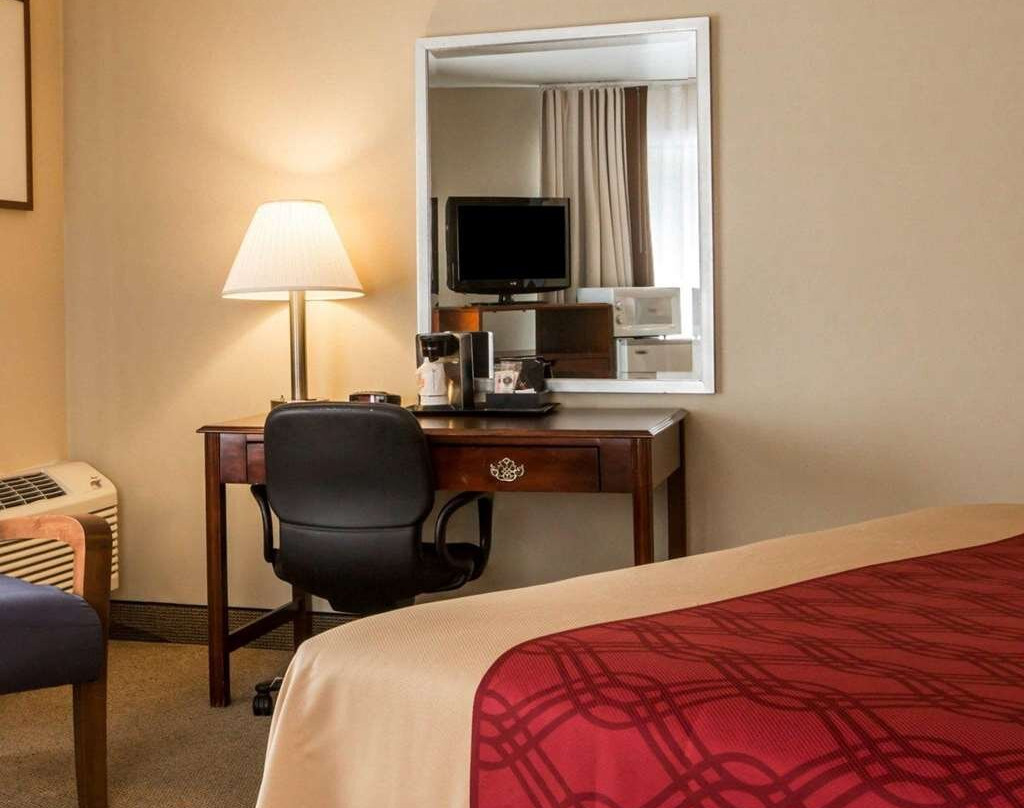 Econo Lodge Lake Region主图