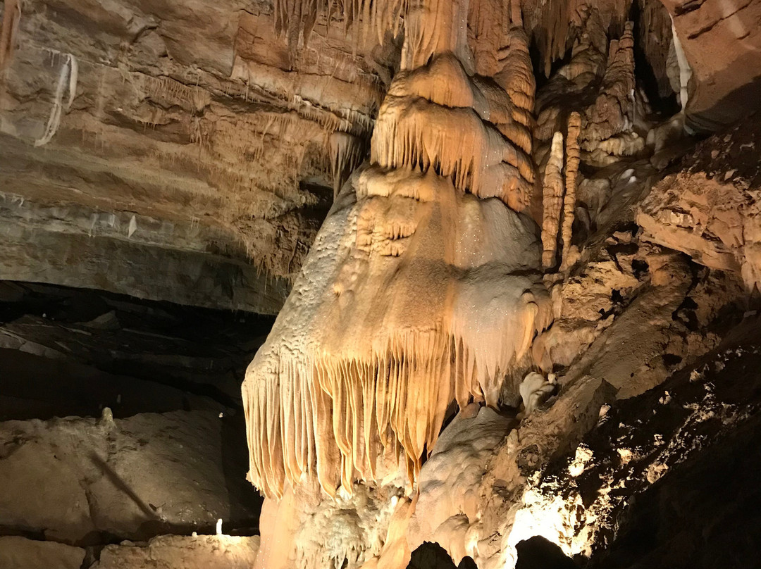 Mystic Caverns-Harrison必去景点