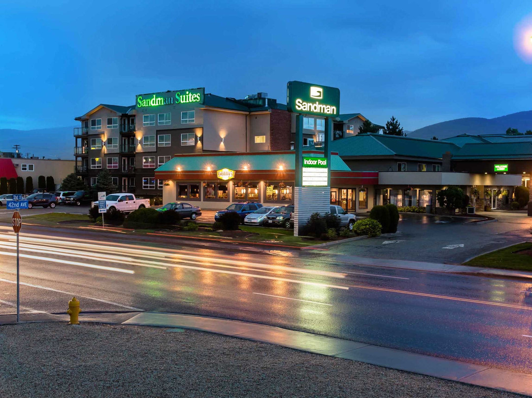 Sandman Hotel & Suites Vernon主图
