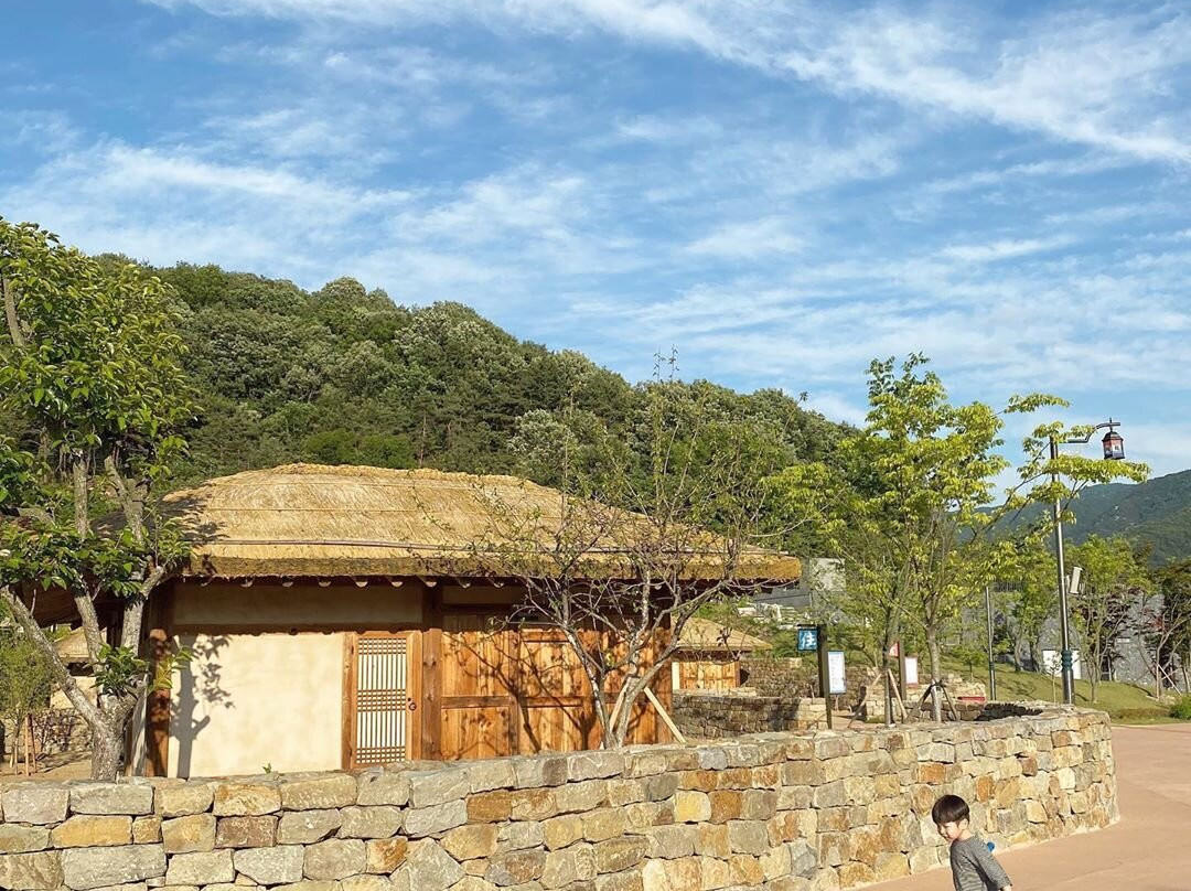 Silla Buddhist Chojeonji景点图片