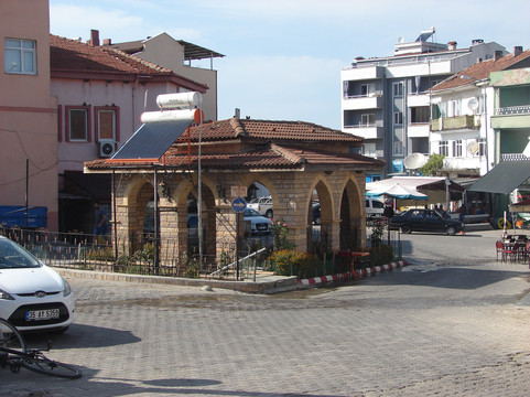 Umurbey Hüdavendigar Camii-Lepseki必去景点