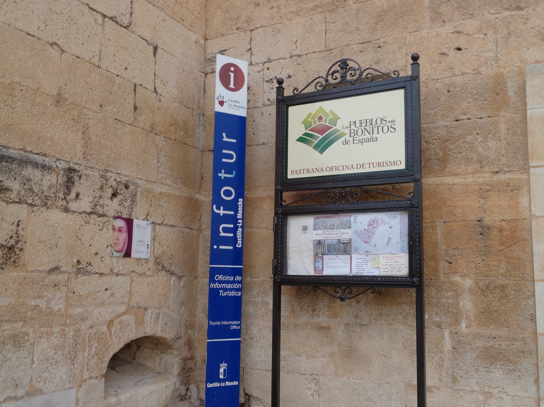 Plaza de la Hora-Pastrana必去景点