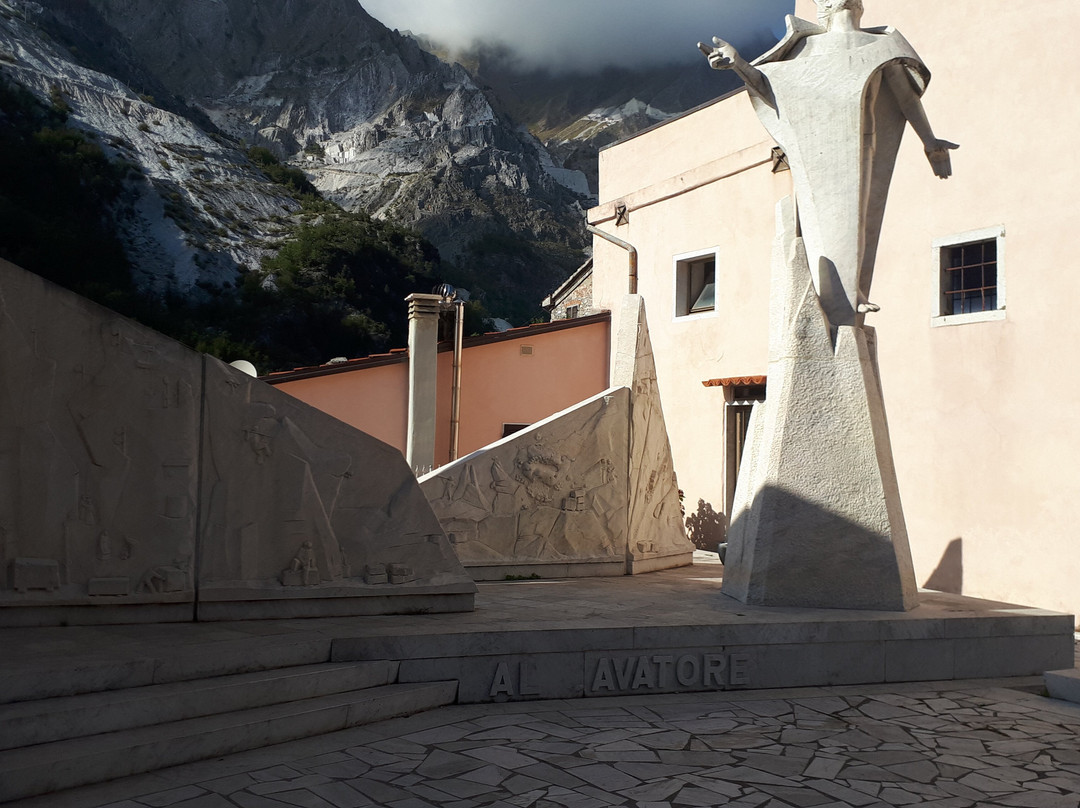 Monumento al Cavatore A Colonnata景点图片