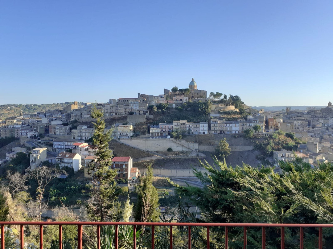 La Casa Sulla Collina D'oro主图