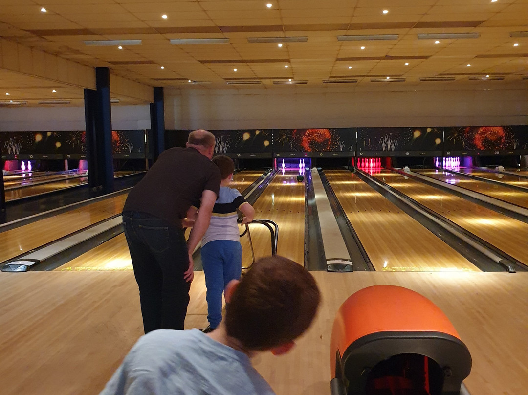 Lincoln Bowl景点图片