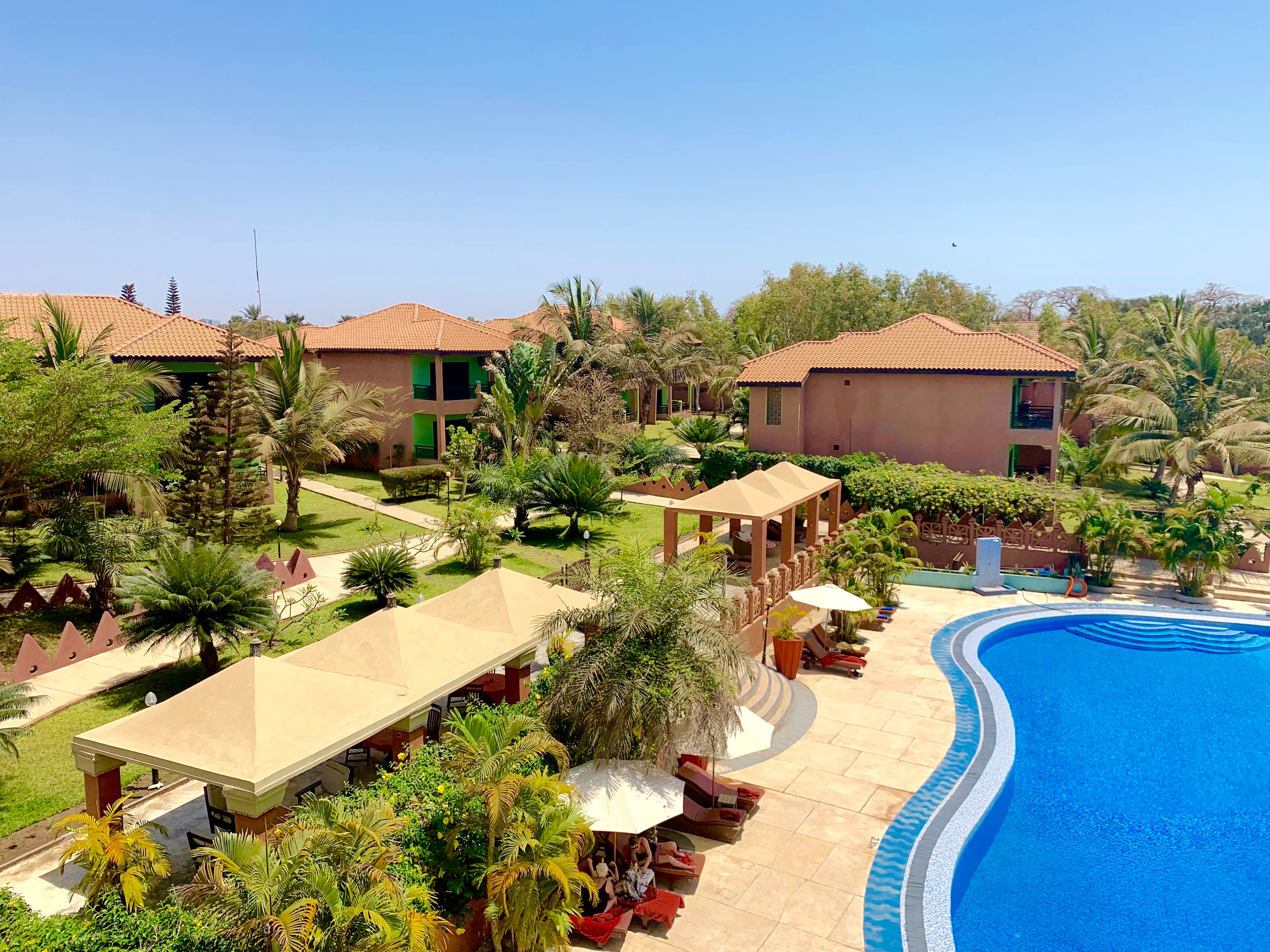 Seafront Residences & Hotel-官方