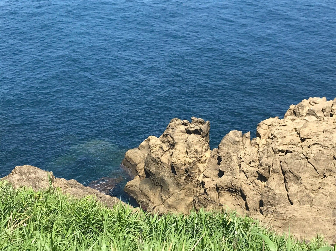 Yase Cliff景点图片