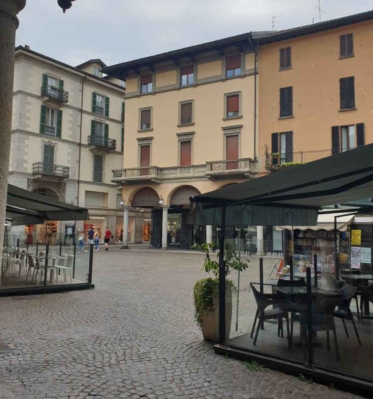 Piazza delle Erbe-诺瓦拉必去景点