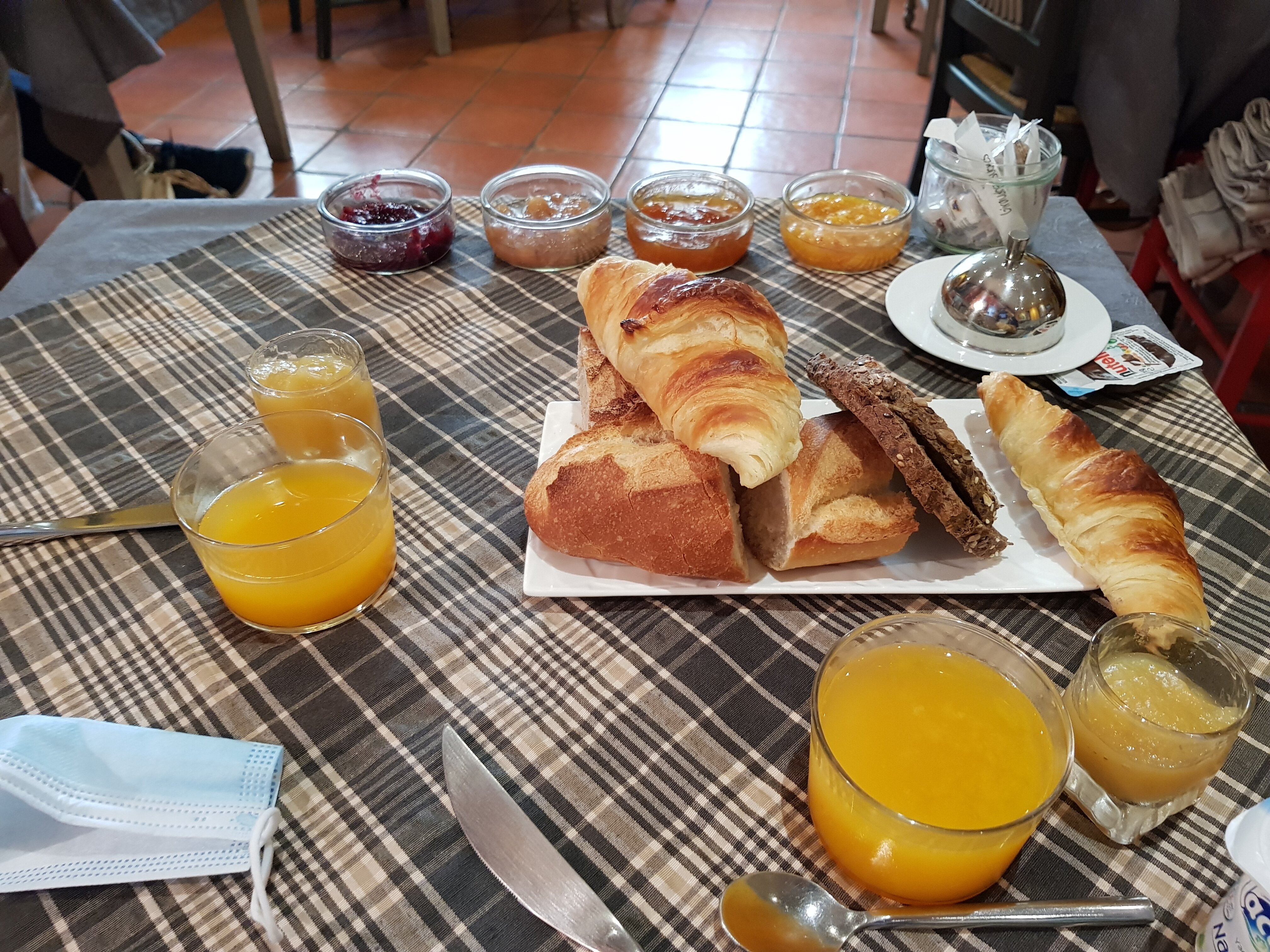 Hostellerie Provencale-餐饮