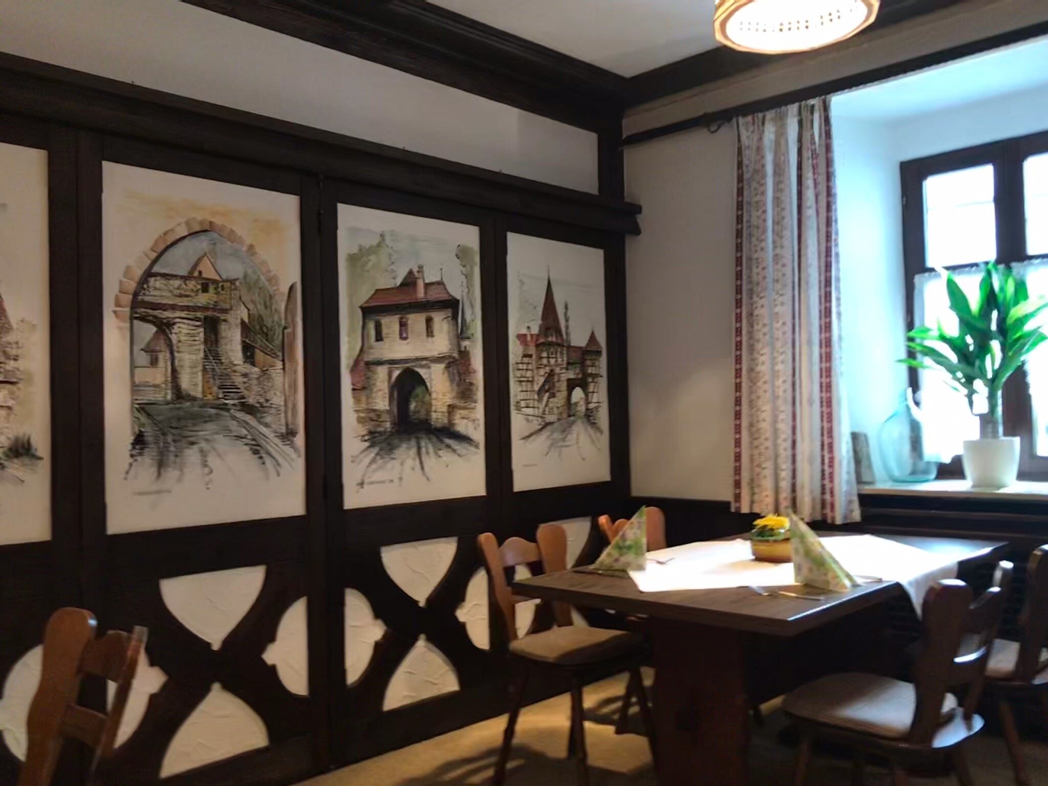 Hotel Goldene Krone-官方