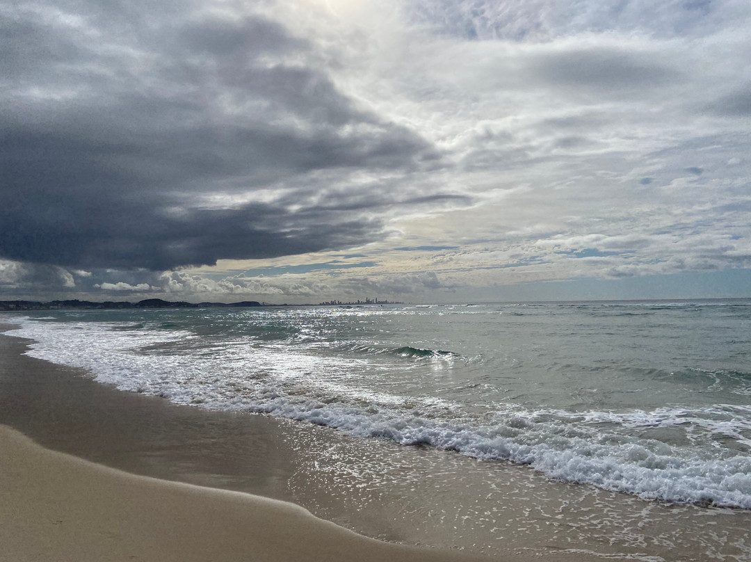 季拉海滩-库伦加塔必去景点